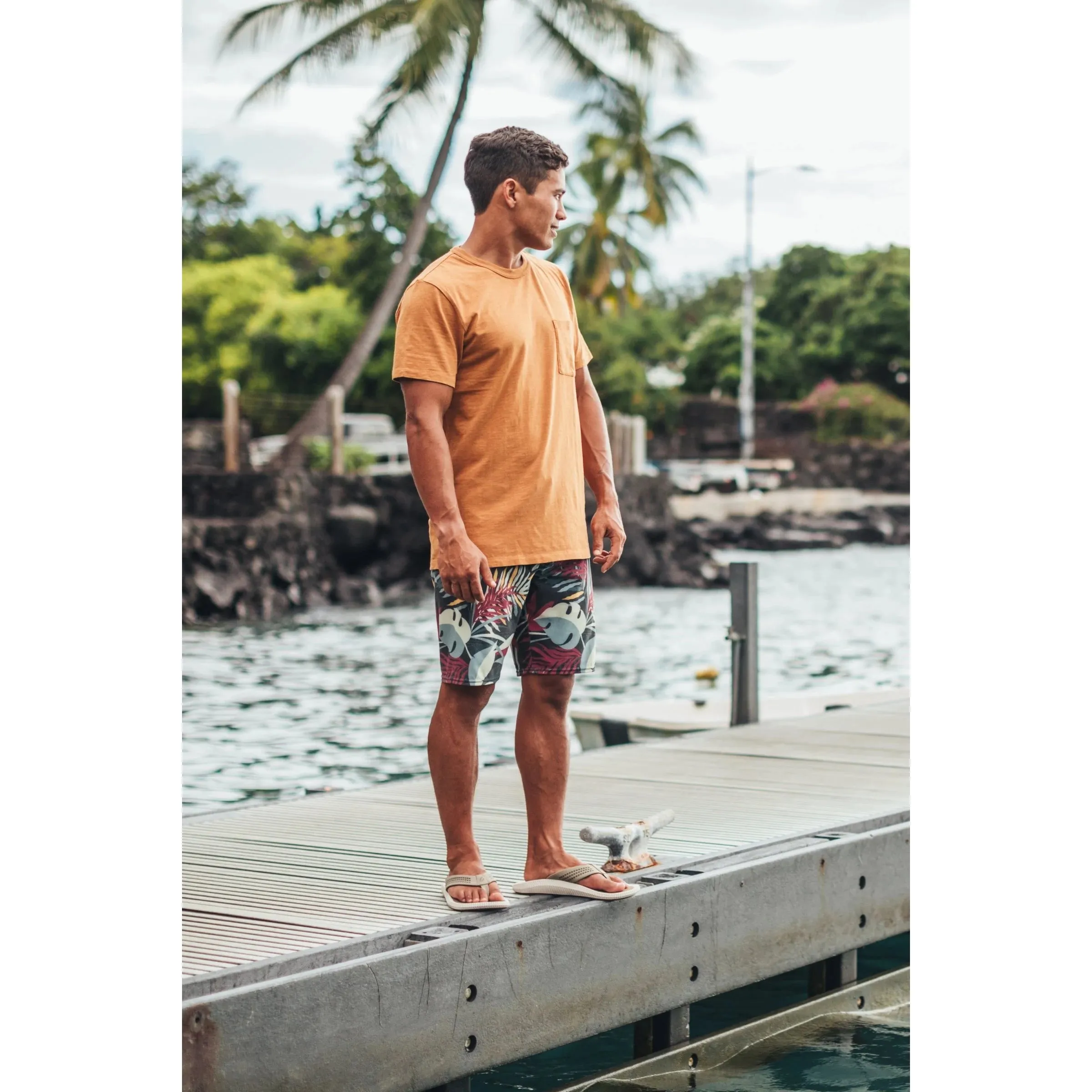 OluKai Ulele Mens Beach Sandals