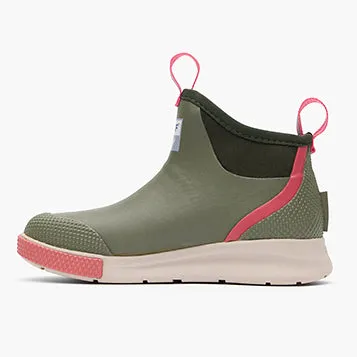 Women's XTRATUF 6 Inch Ankle Deck Boot Sport ADSW302